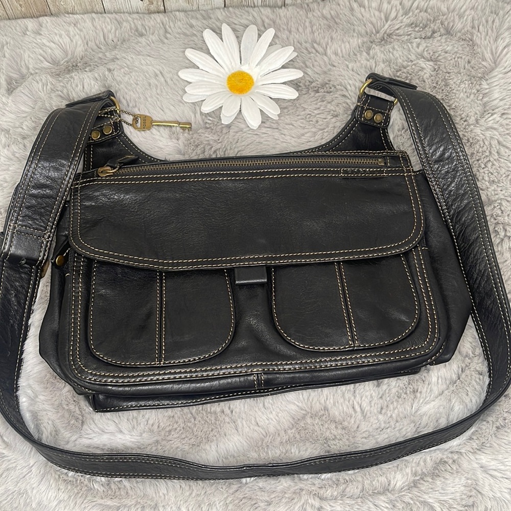 Fossil Black Leather Adjustable Crossbody, NWOT - Picture 4 of 13